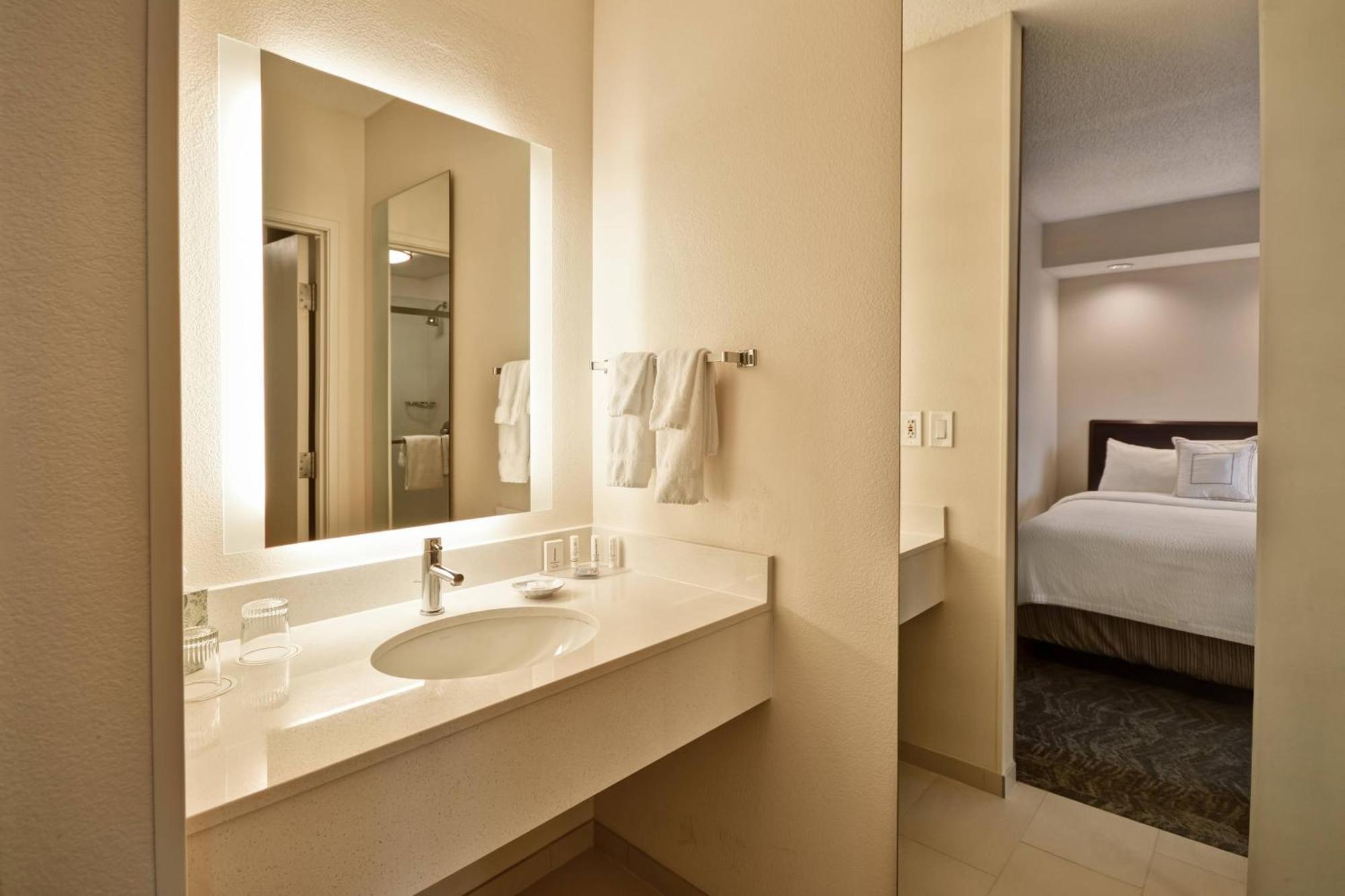 Springhill Suites Lexington Near The University Of Kentucky מראה חיצוני תמונה