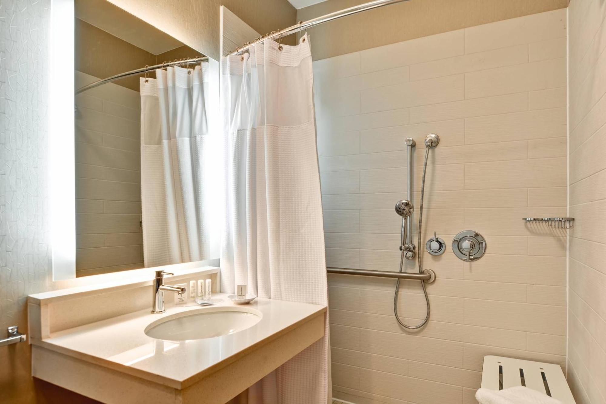 Springhill Suites Lexington Near The University Of Kentucky מראה חיצוני תמונה
