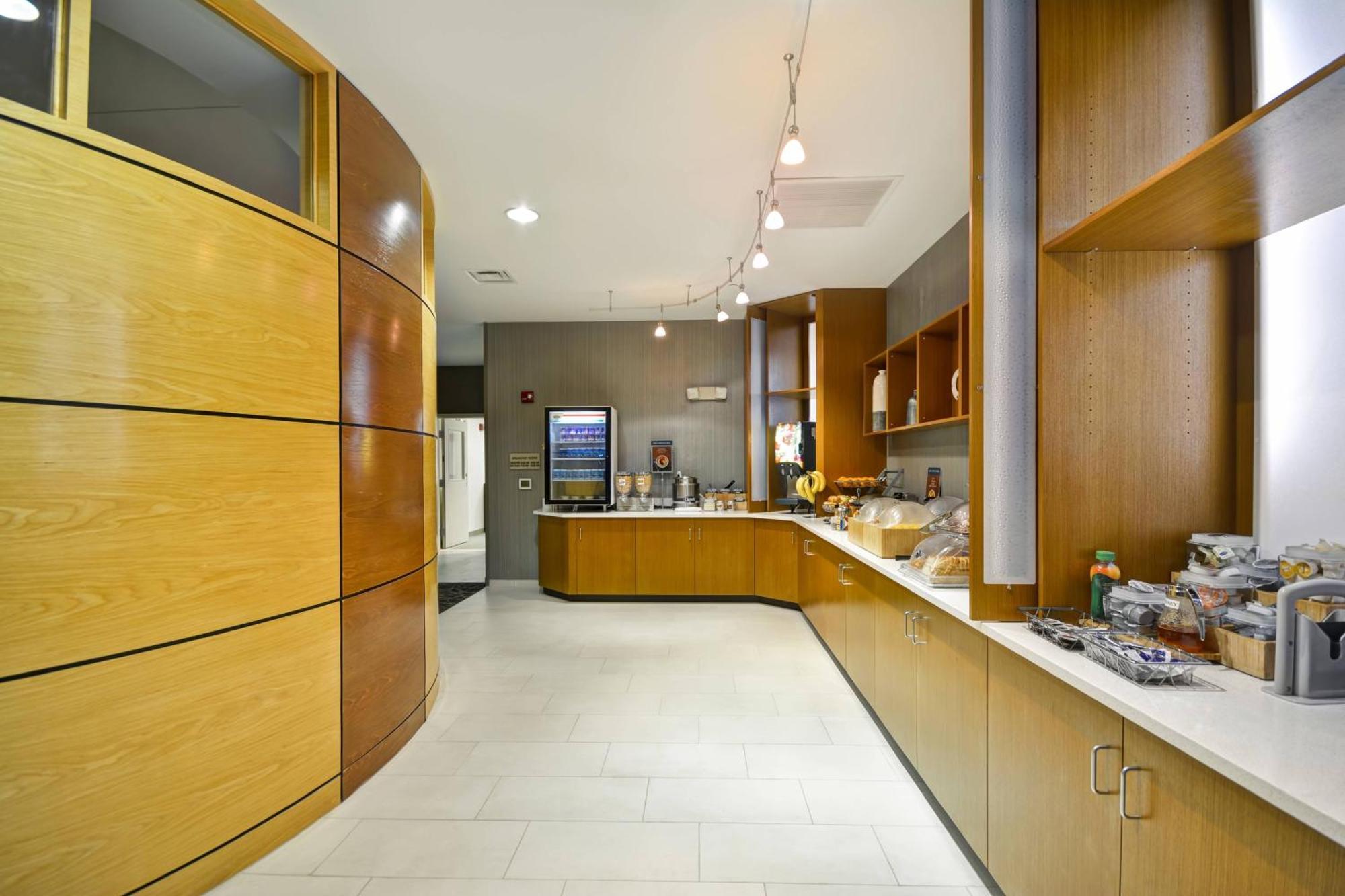 Springhill Suites Lexington Near The University Of Kentucky מראה חיצוני תמונה